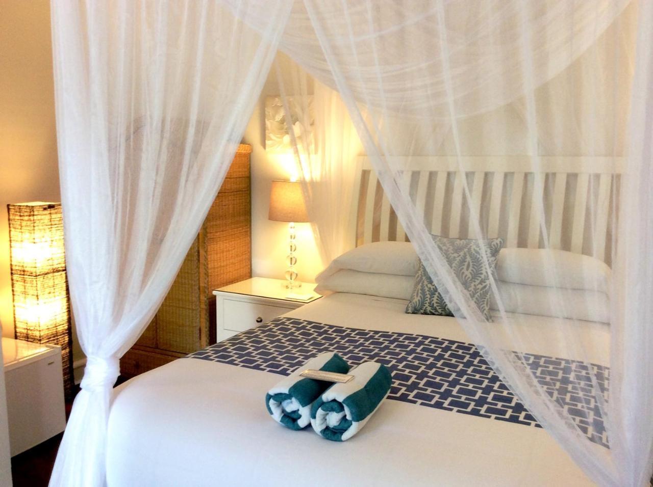 Duval Gardens Bed & Breakfast คีย์เวสต์ ภายนอก รูปภาพ